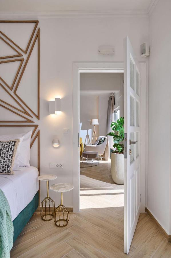 Kaizen Chania - New Central Apartment Just 350M Away With Private Jacuzzi And Free Parking! ภายนอก รูปภาพ